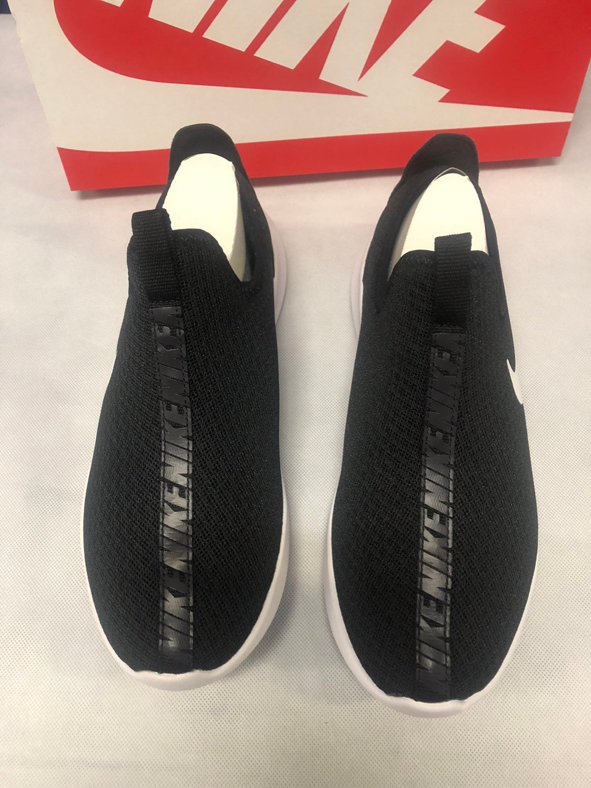 Nike Viale Slip On 3.jpg Nike Viale Slip On 3.jpg