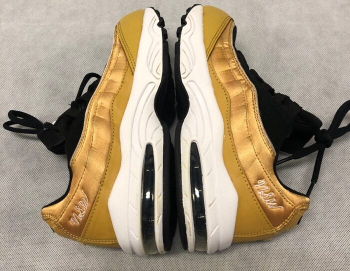 Nike%20Air%20Max%2095%20Size%201Y%202_edited.jpg