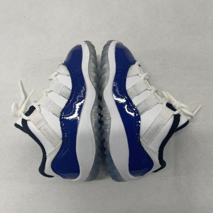 Air Jordan 11 Retro Low Concord Sketch Kid's 3.jpg