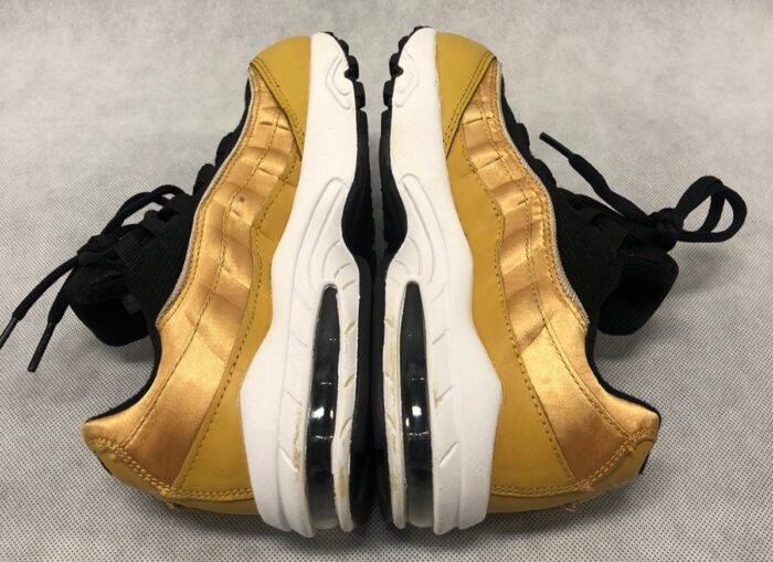 Nike%20Air%20Max%2095%20Size%201Y%201_edited.jpg