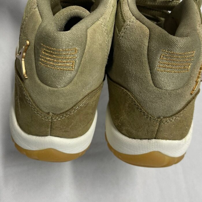 Air Jordan 11 Retro Neutral Olive Metallic Gold Women's 5.jpg