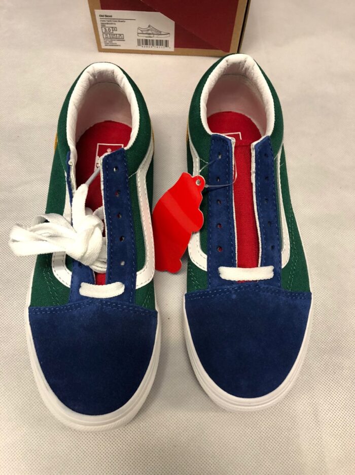 Vans 1.jpg