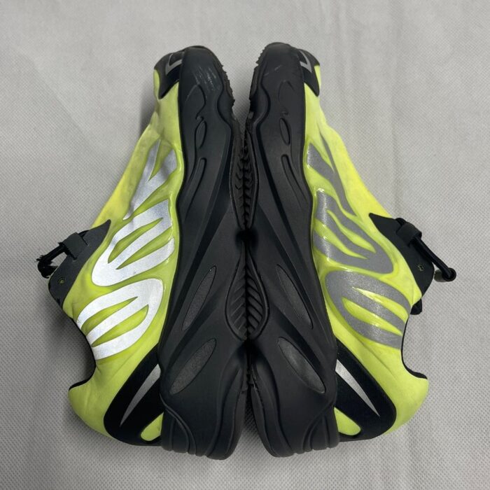 Adidas Yeezy Boost 2.jpg
