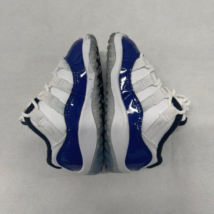 Air Jordan 11 Retro Low Concord Sketch Kid's 2.jpg