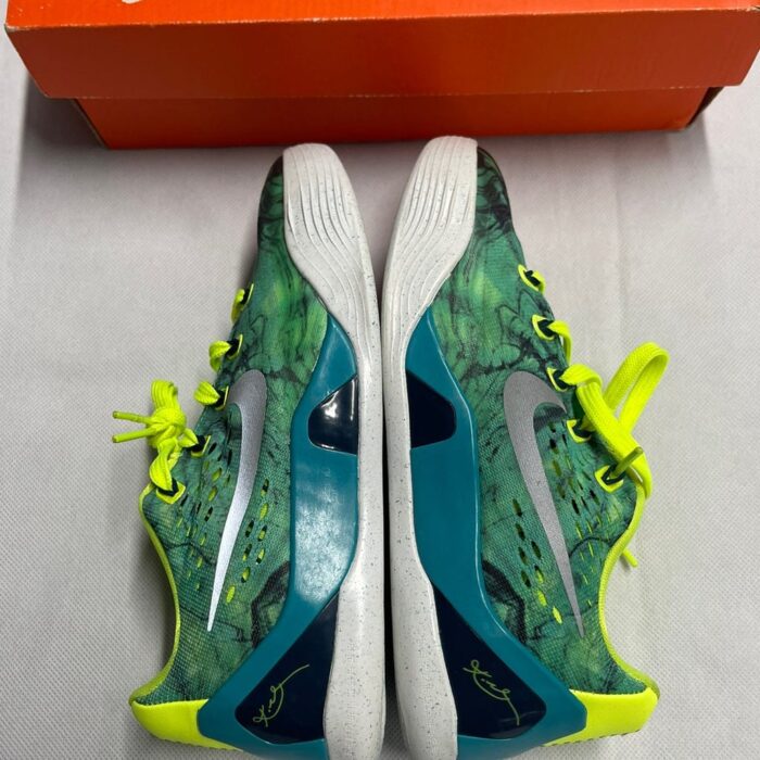 Nike Kobe 2.jpg