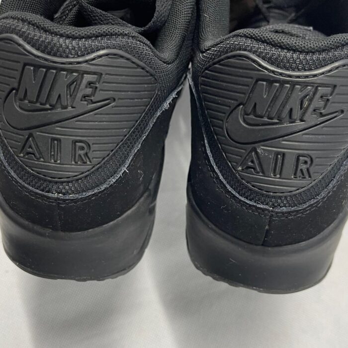 Nike Air Max 90 4.jpg