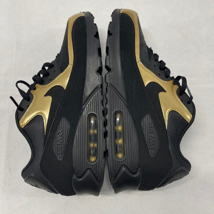 Nike Air Max 90 2.jpg