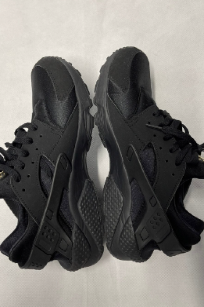 Nike Air Huarache 1.png