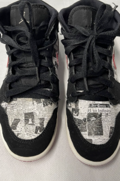 Air Jordan 1 Retro.png